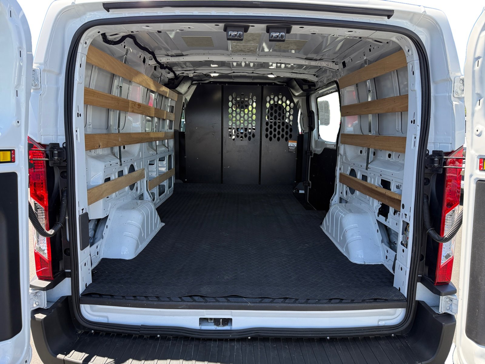 Certified 2025 Ford Transit 250 Low Roof w/ Exterior Upgrade Package RWD image 17