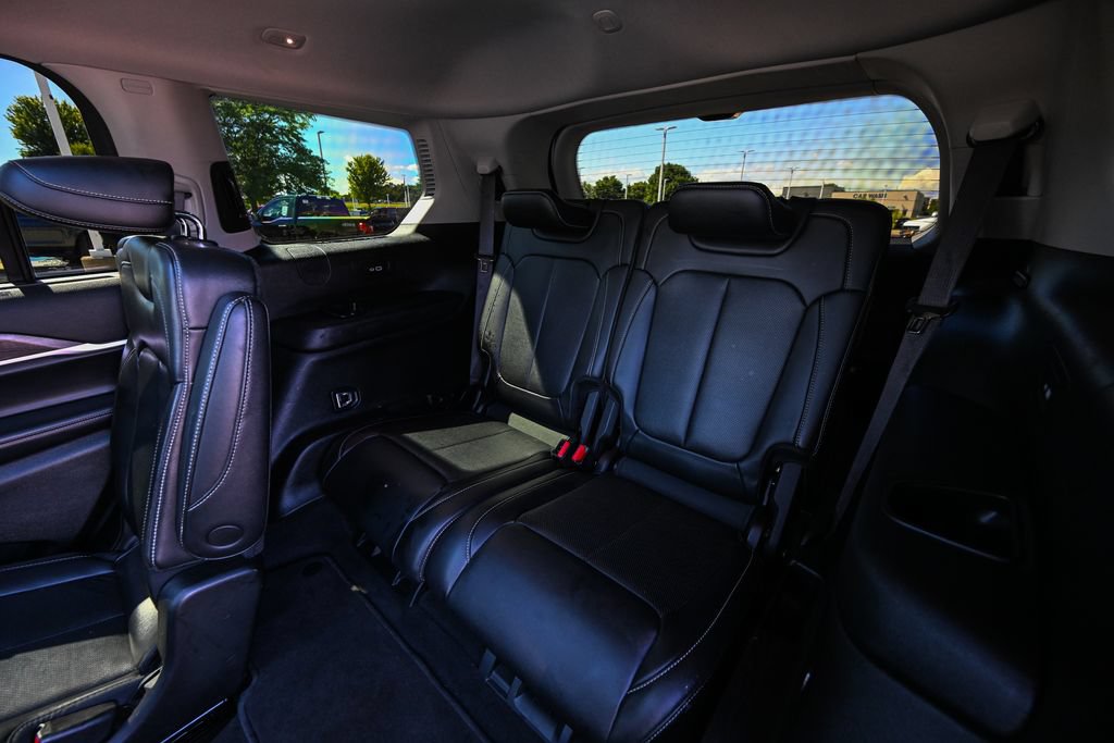 Used 2022 Jeep Grand Cherokee L Limited w/ Luxury Tech Group II AWD/4WD image 21