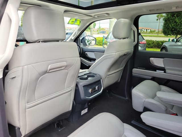 Certified 2025 Ford Expedition Max Active AWD/4WD image 10