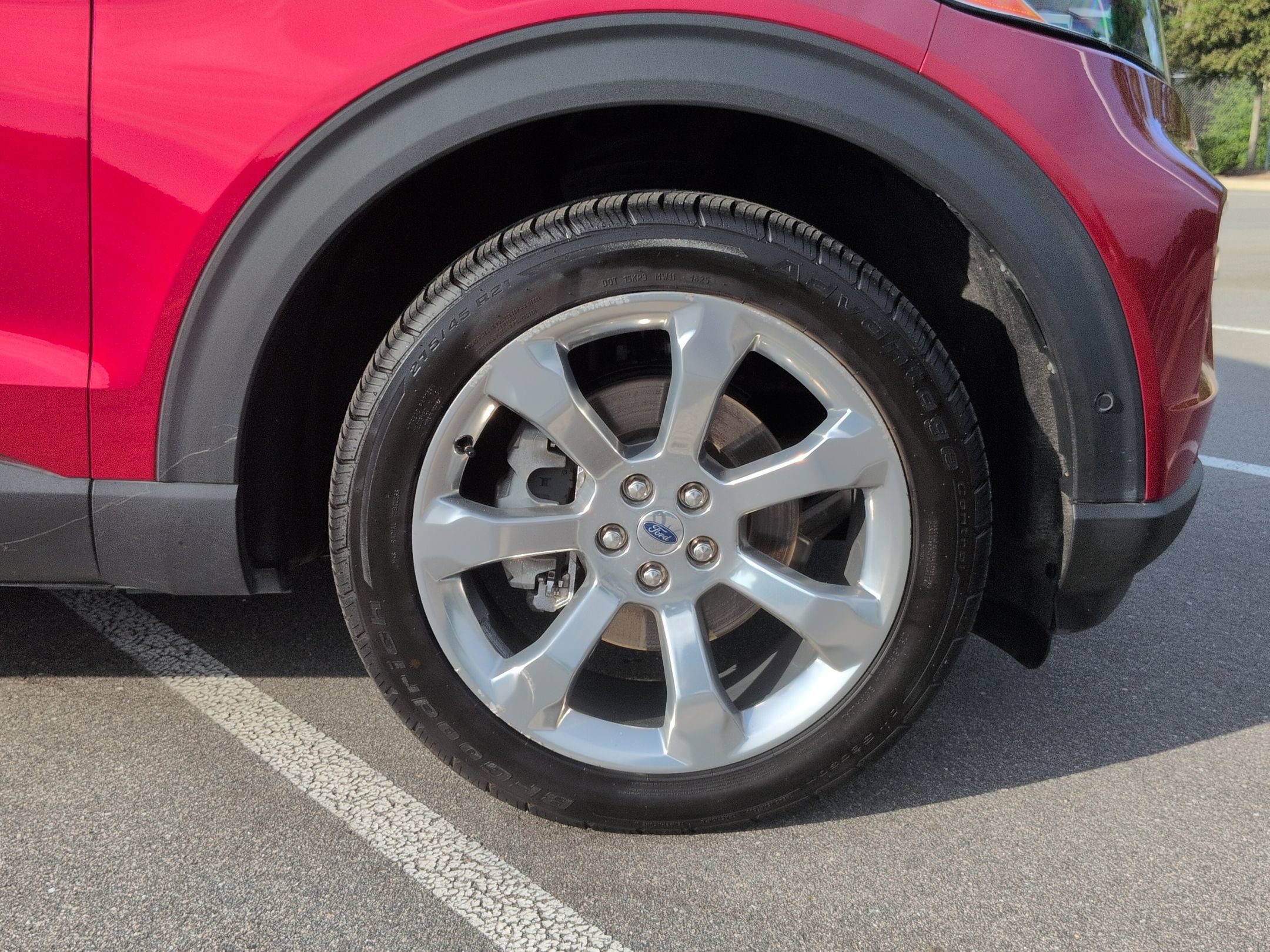 Certified 2020 Ford Explorer Platinum w/ Premium Technology Package AWD/4WD image 11