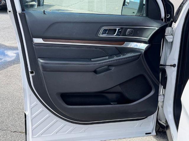 Certified 2018 Ford Explorer Limited AWD/4WD image 12