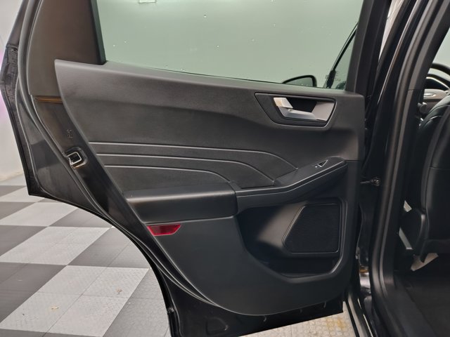 Certified 2025 Ford Escape Platinum AWD/4WD image 24