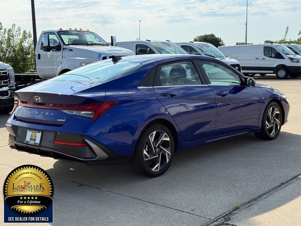 Used 2024 Hyundai Elantra Limited FWD image 5