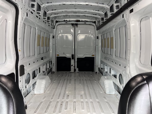 Certified 2025 Ford Transit 250 148 High Roof Extended RWD image 18