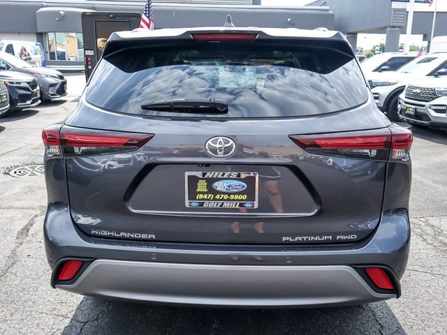 Used 2024 Toyota Highlander Platinum AWD/4WD image 8