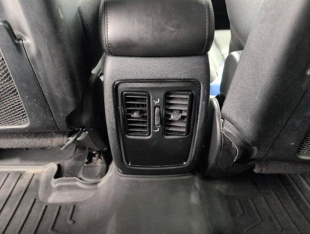 Used 2020 Jeep Grand Cherokee Laredo AWD/4WD image 23