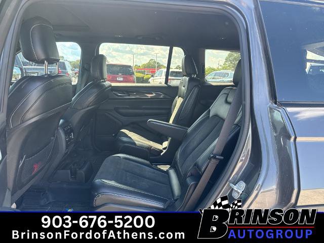 Used 2023 Jeep Grand Cherokee L Laredo AWD/4WD image 11