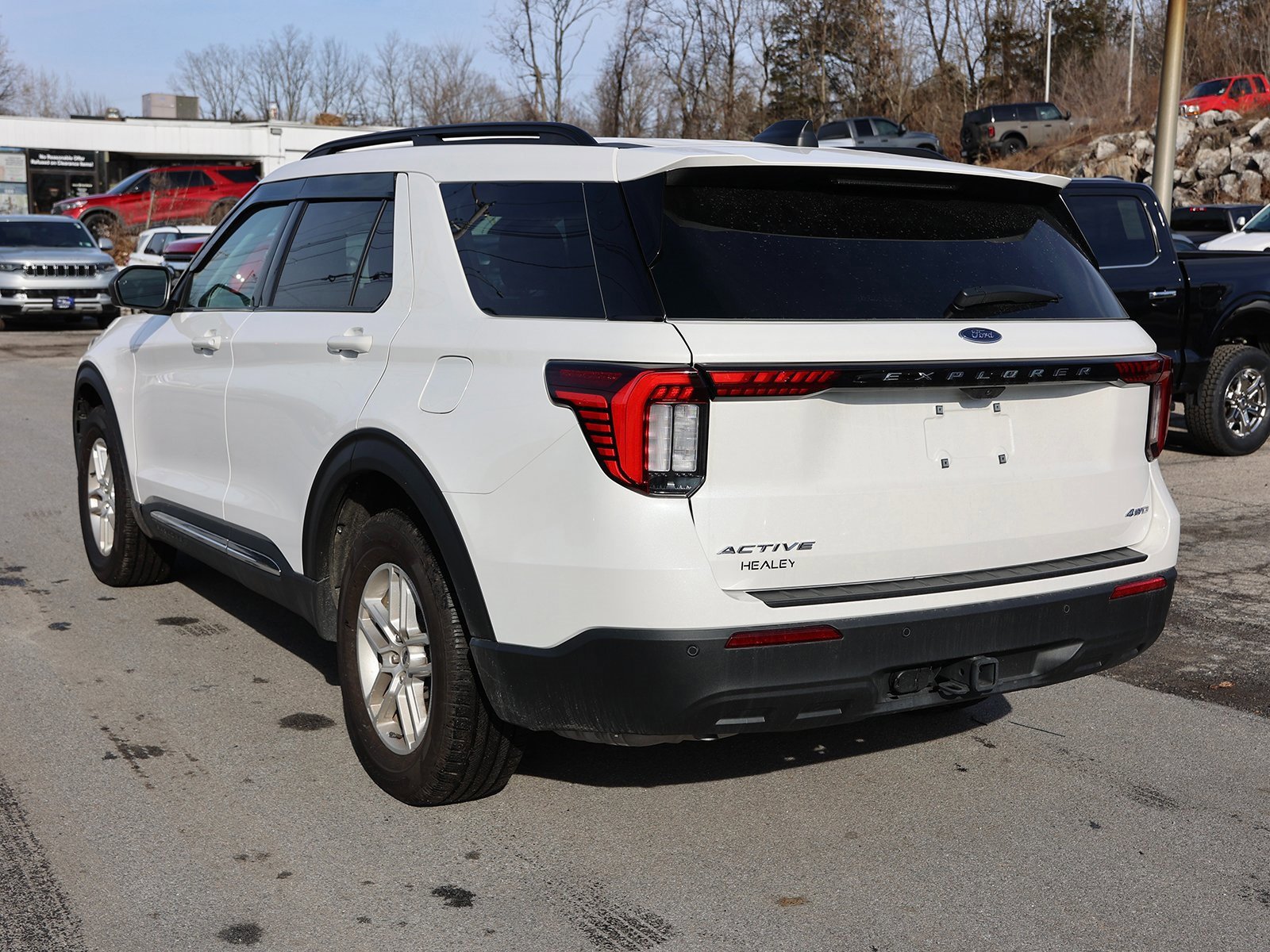 Certified 2025 Ford Explorer Active image 5