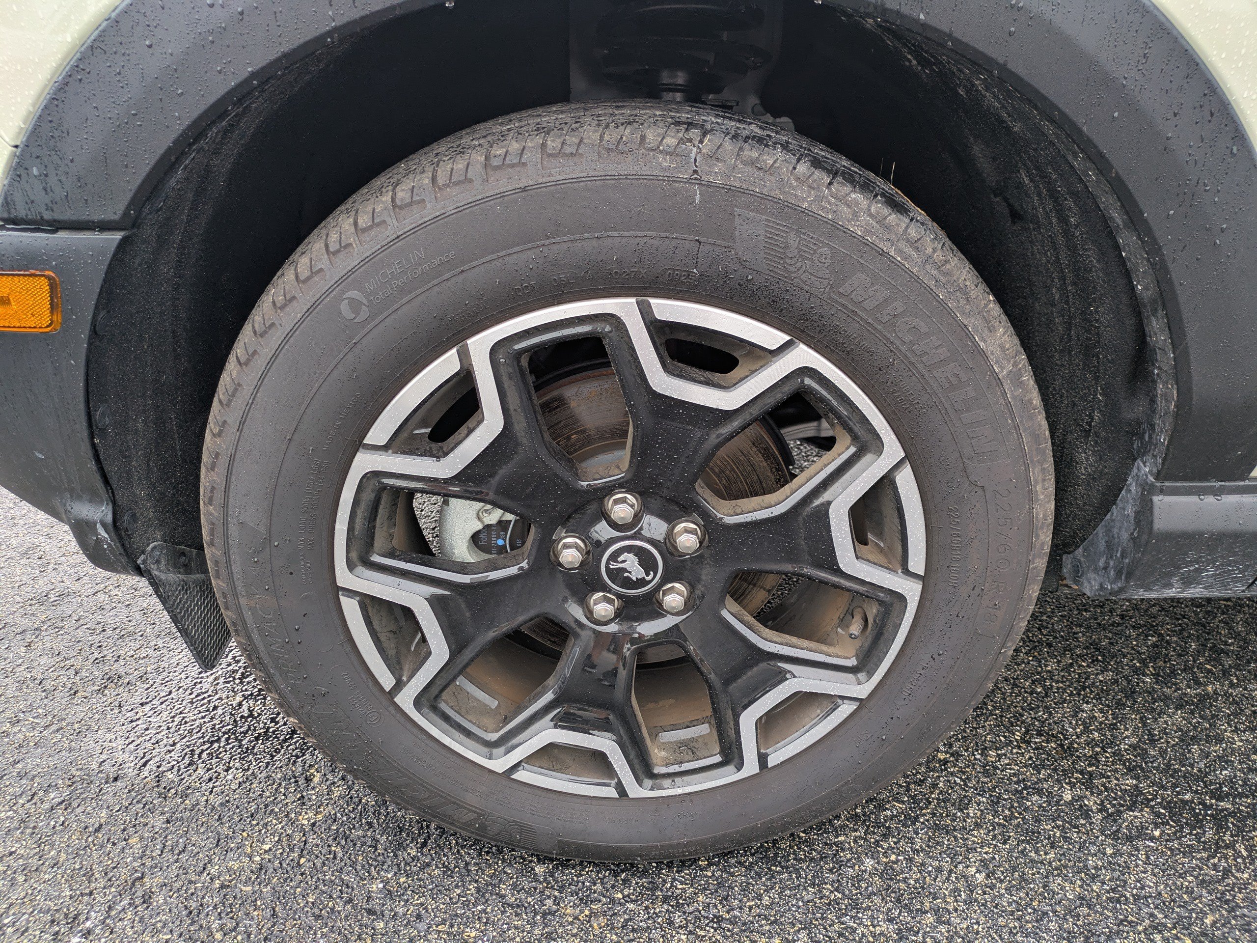 Certified 2025 Ford Bronco Sport Outer Banks w/ Outer Banks Tech Package+ AWD/4WD image 11