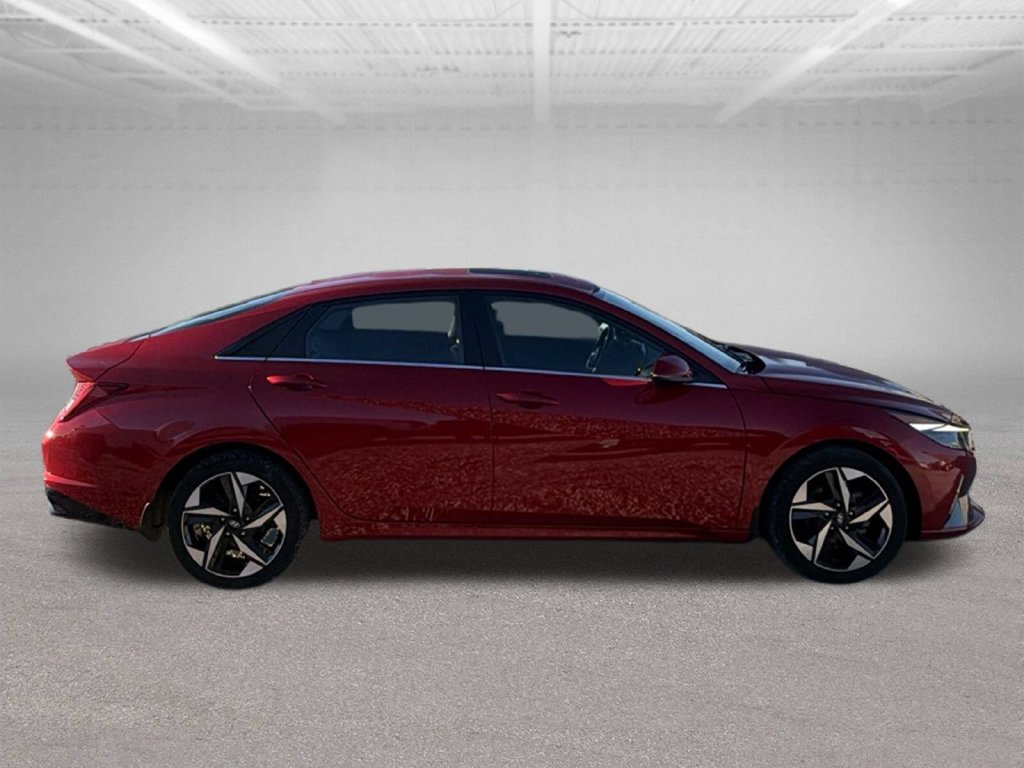 Used 2023 Hyundai Elantra Limited FWD image 14