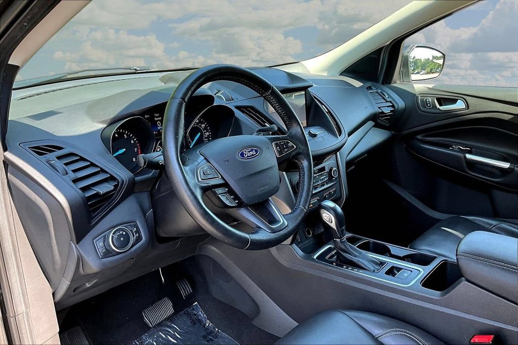 Certified 2019 Ford Escape SEL FWD image 19