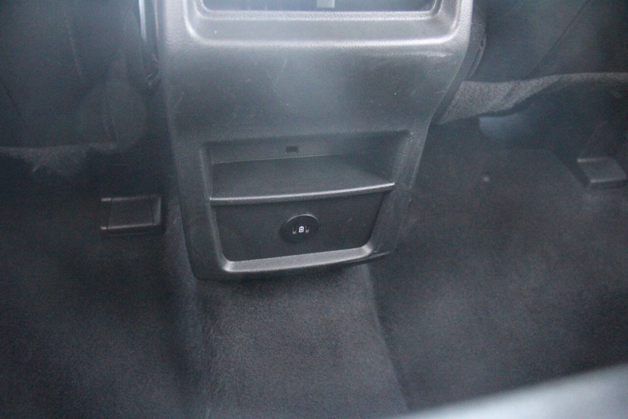 Certified 2023 Ford Edge SEL image 13