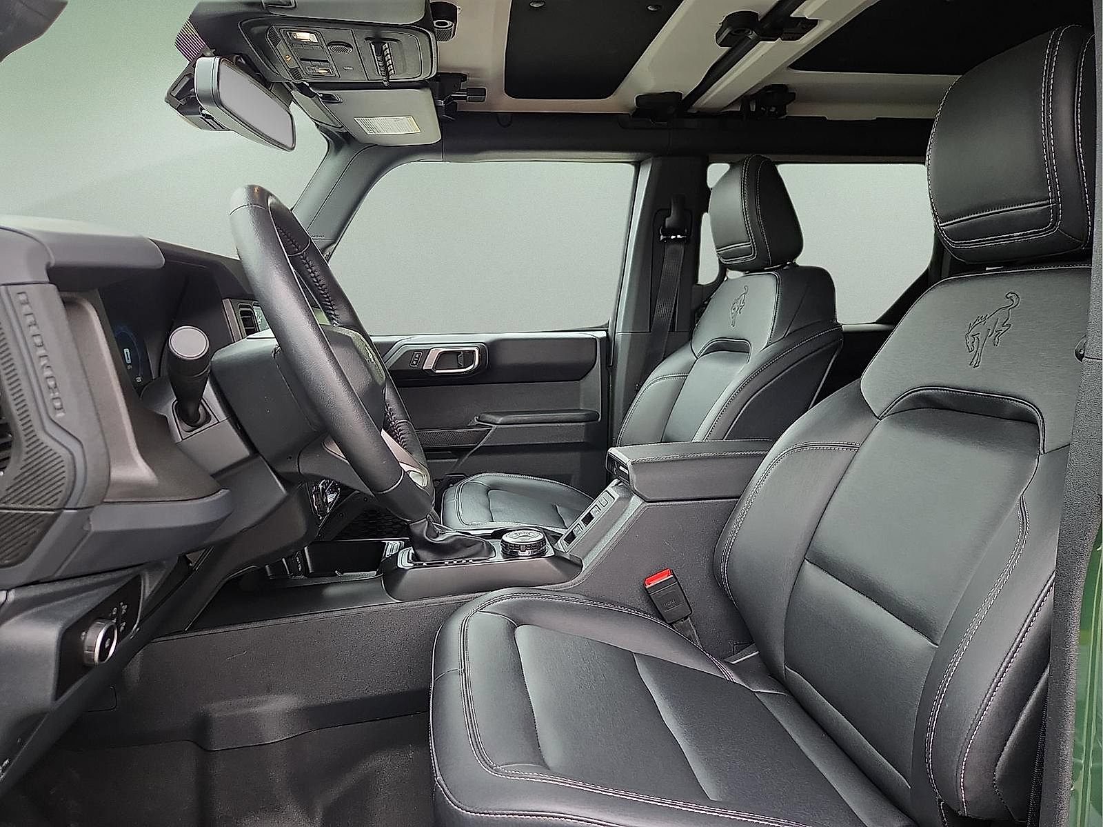 Certified 2025 Ford Bronco Badlands AWD/4WD image 14