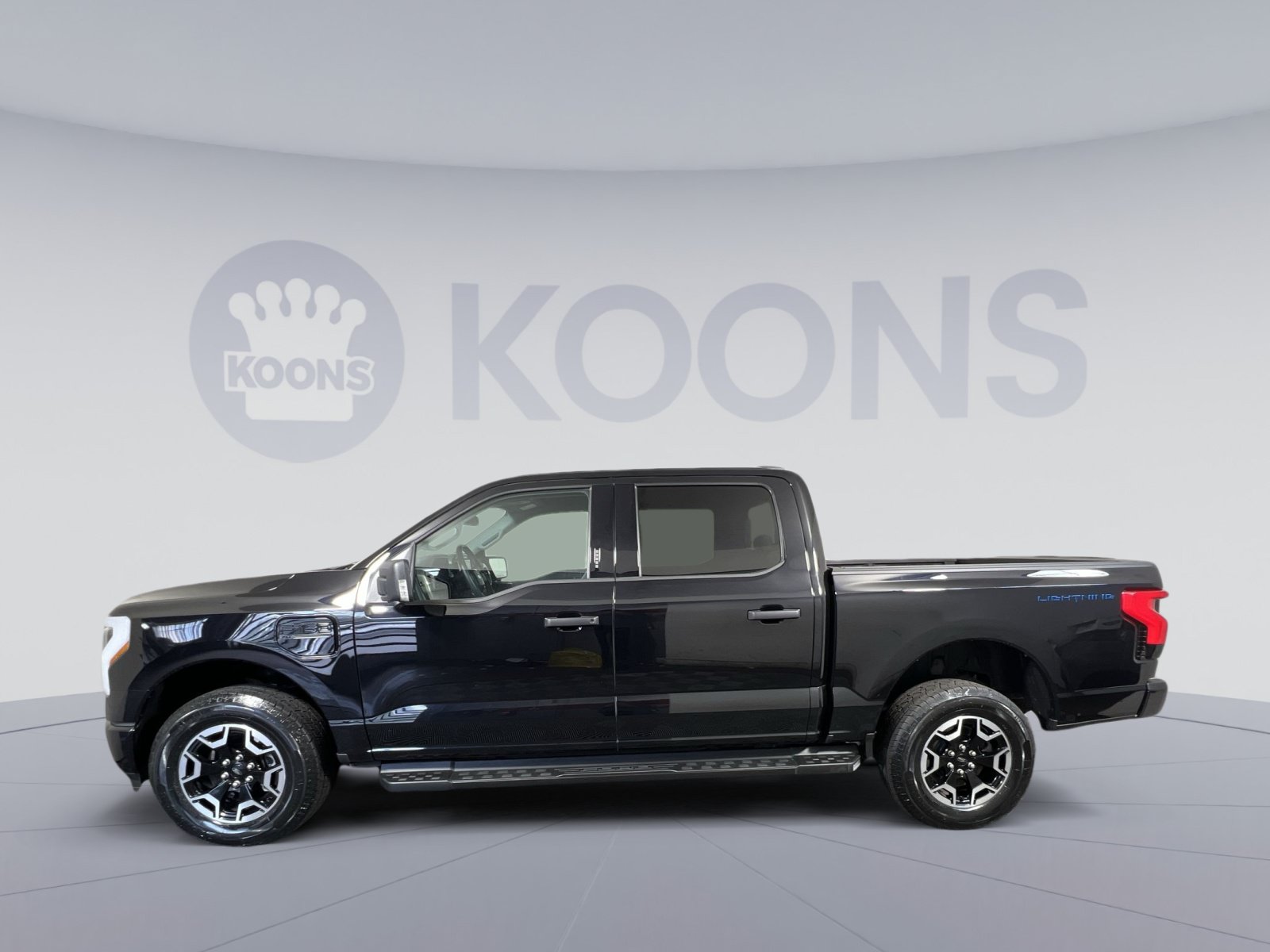 Certified 2023 Ford F150 Lightning XLT AWD/4WD image 7