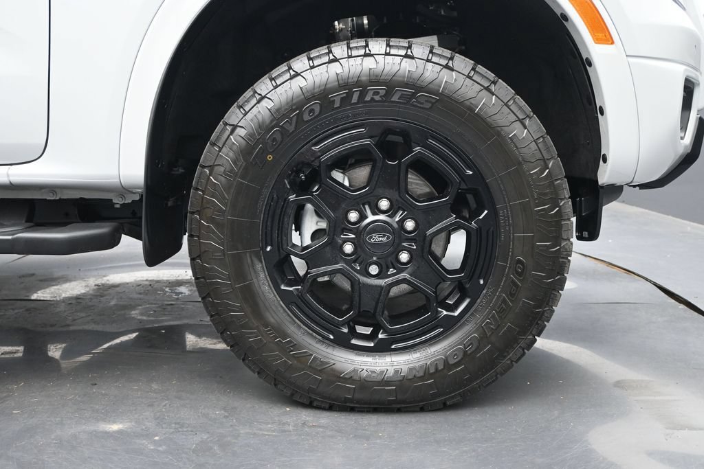 Certified 2026 Ford Ranger Lariat w/ FX4 Off-Road Package AWD/4WD image 6