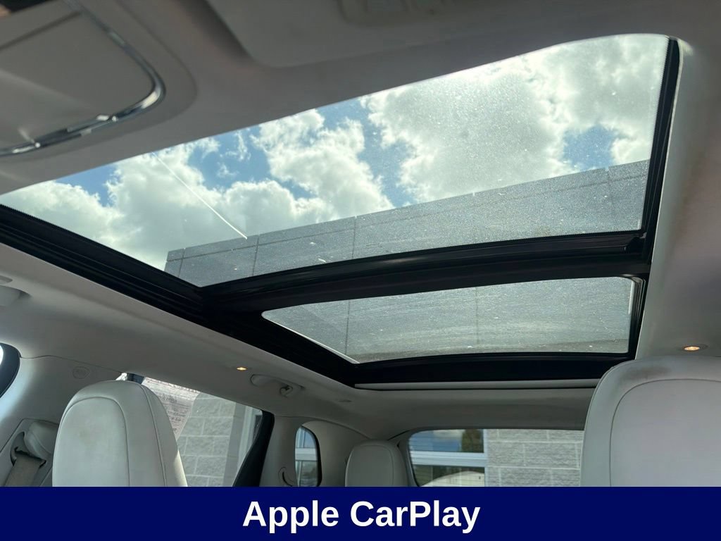 Used 2019 Jeep Cherokee Overland AWD/4WD image 39