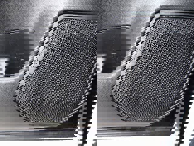 Used 2023 Toyota RAV4 XLE Premium image 18