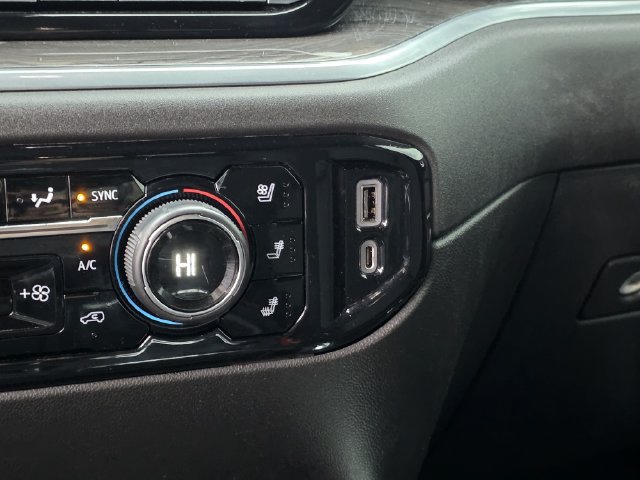 Used 2022 Chevrolet Silverado 1500 LTZ AWD/4WD image 26