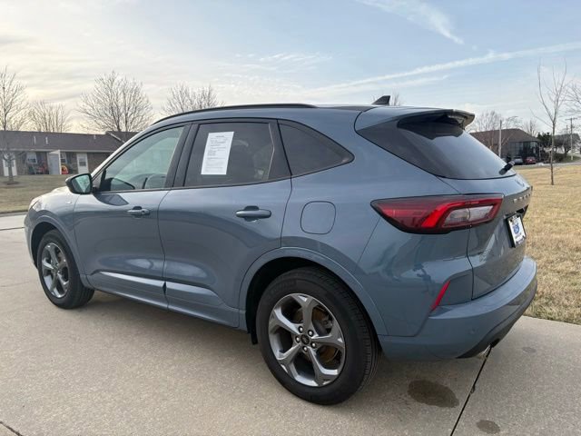 Certified 2024 Ford Escape ST-Line w/ Tech Pack #1 AWD/4WD image 2