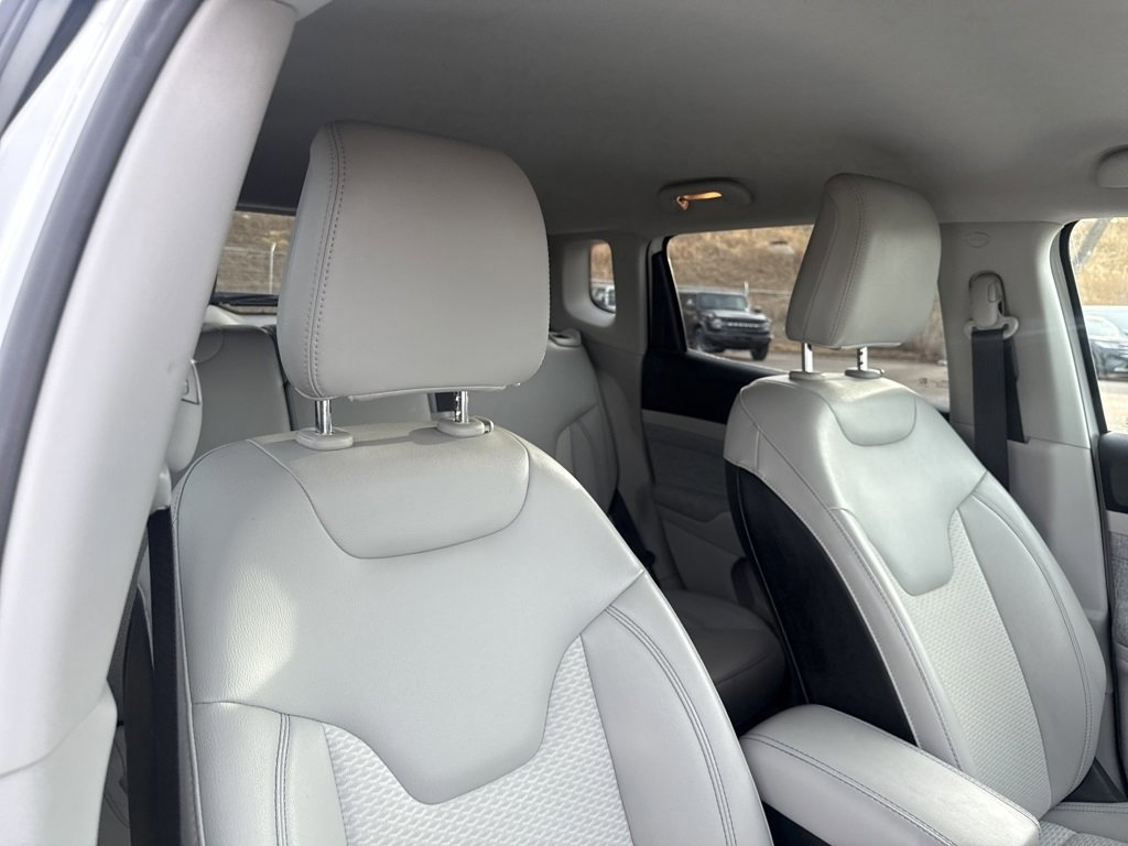 Used 2022 Jeep Compass Latitude w/ Convenience Group image 31