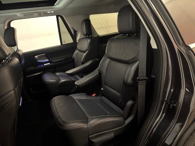 Certified 2025 Ford Expedition Platinum AWD/4WD image 36