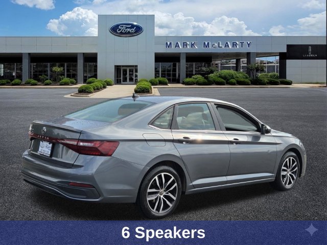 Used 2025 Volkswagen Jetta SE FWD image 5