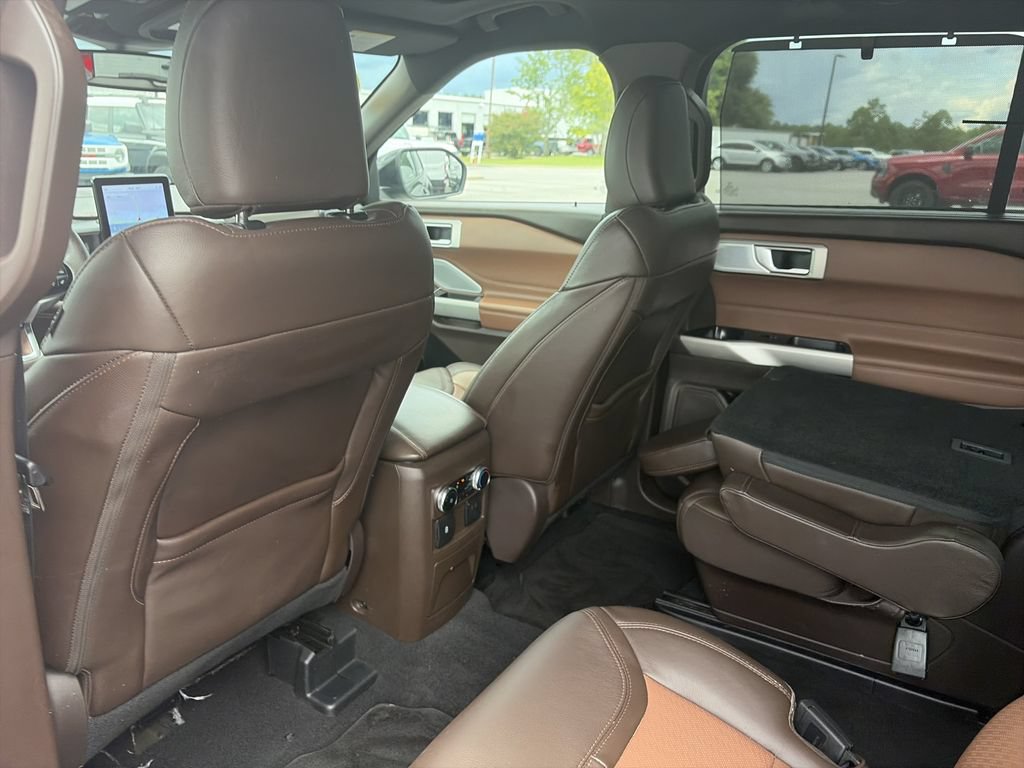 Certified 2023 Ford Explorer King Ranch w/ Technology Package RWD image 29