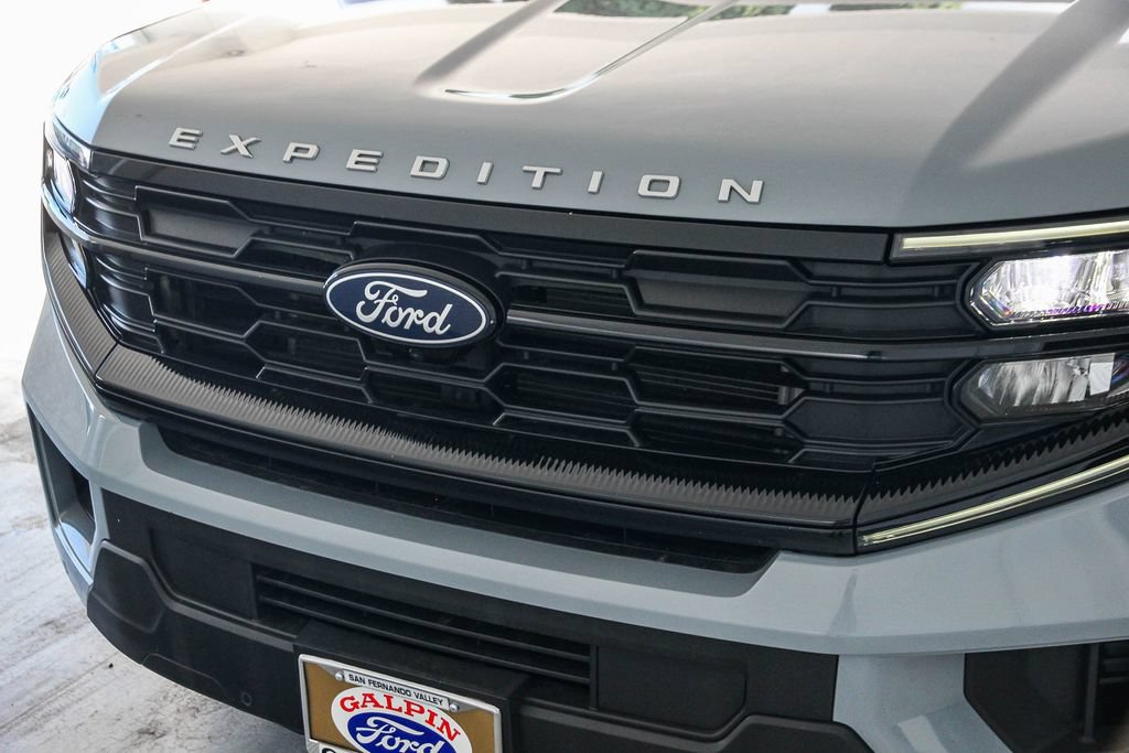 Certified 2025 Ford Expedition Active RWD image 10