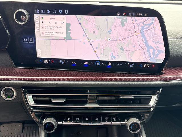 Used 2025 Chevrolet Traverse Z71 w/ Enhanced Driving Package AWD/4WD image 24
