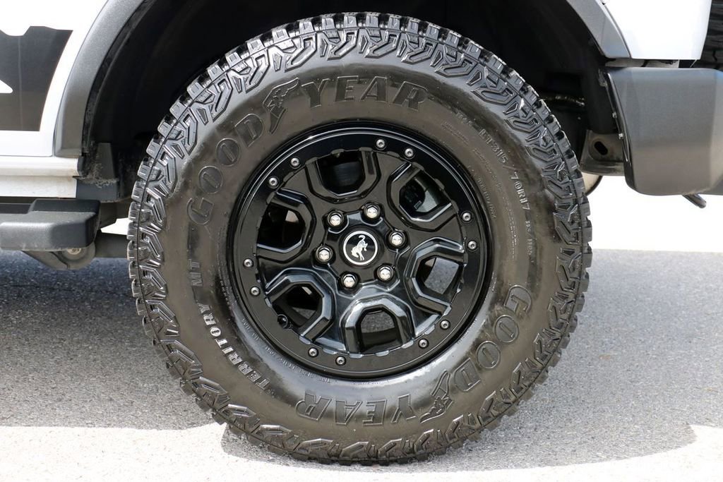 Certified 2024 Ford Bronco Wildtrak AWD/4WD image 8