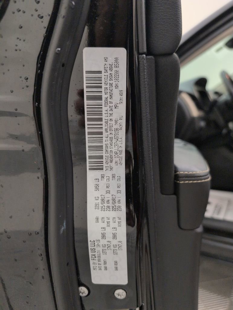 Used 2017 Jeep Cherokee Latitude w/ Safety/Convenience Group FWD image 47