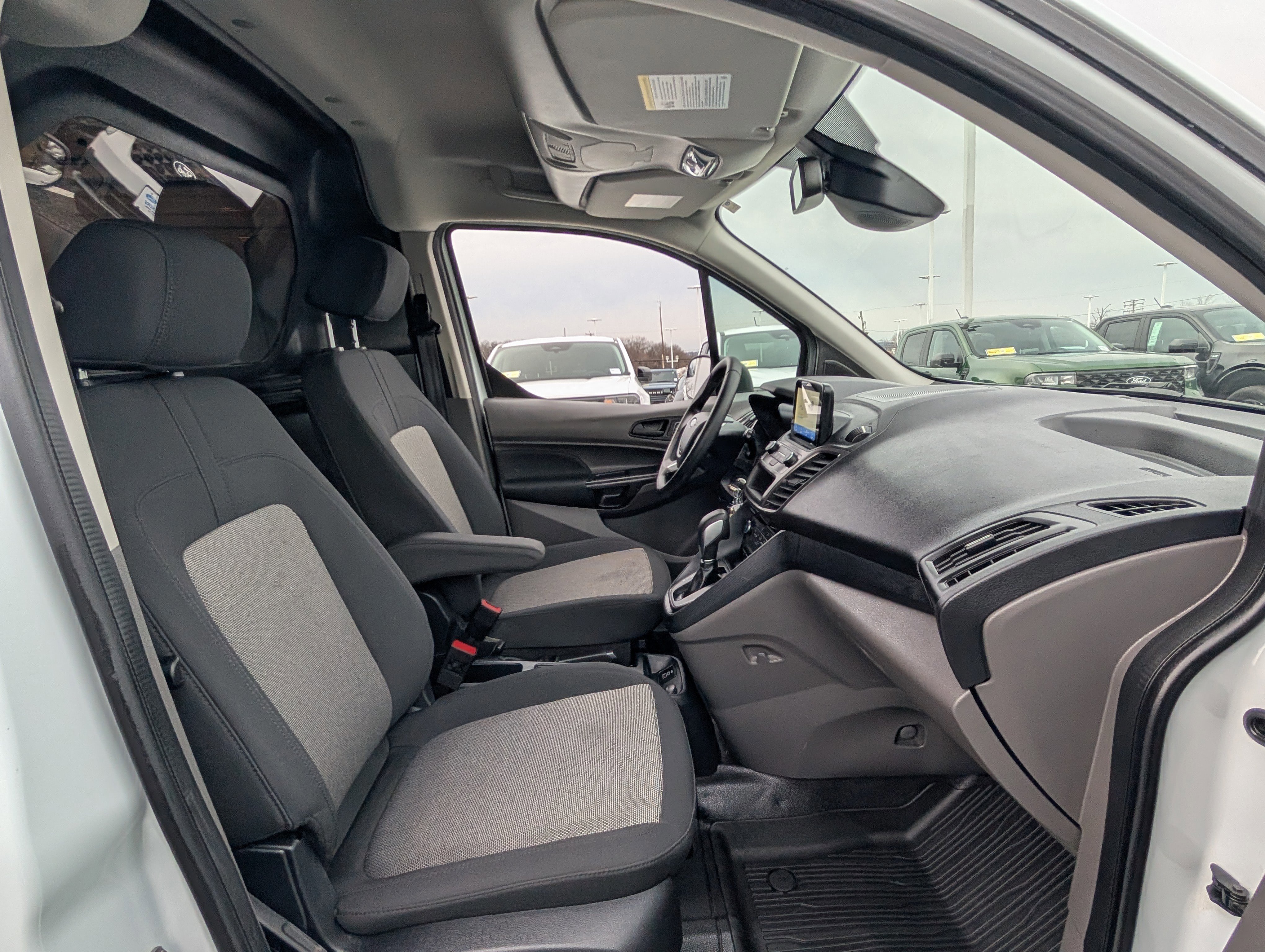 Certified 2023 Ford Transit Connect XL image 10