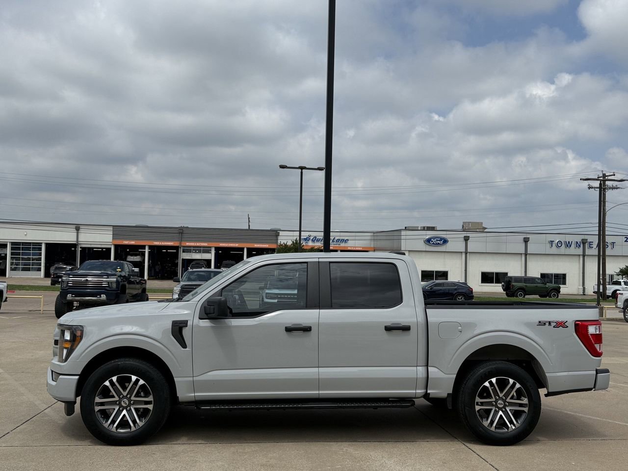 Certified 2023 Ford F150 XL w/ STX Appearance Package RWD image 3