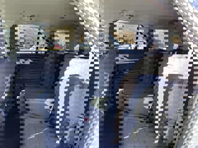 Certified 2025 Ford Explorer Active image 15