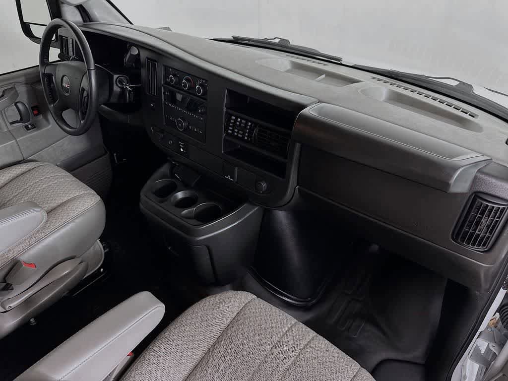 Used 2023 GMC Savana 2500 RWD image 30