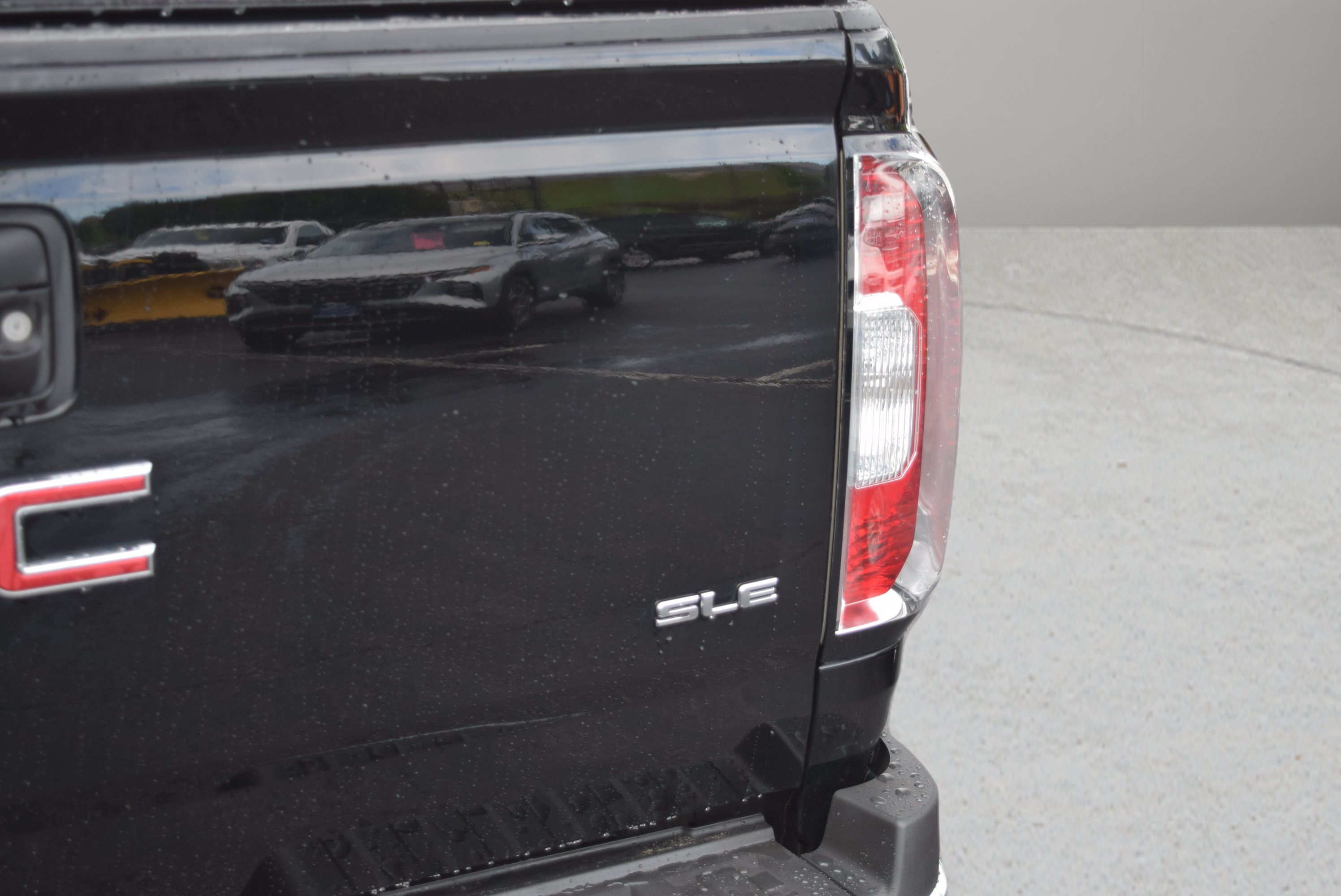 Used 2019 GMC Canyon SLE w/ Driver Alert Package AWD/4WD image 7