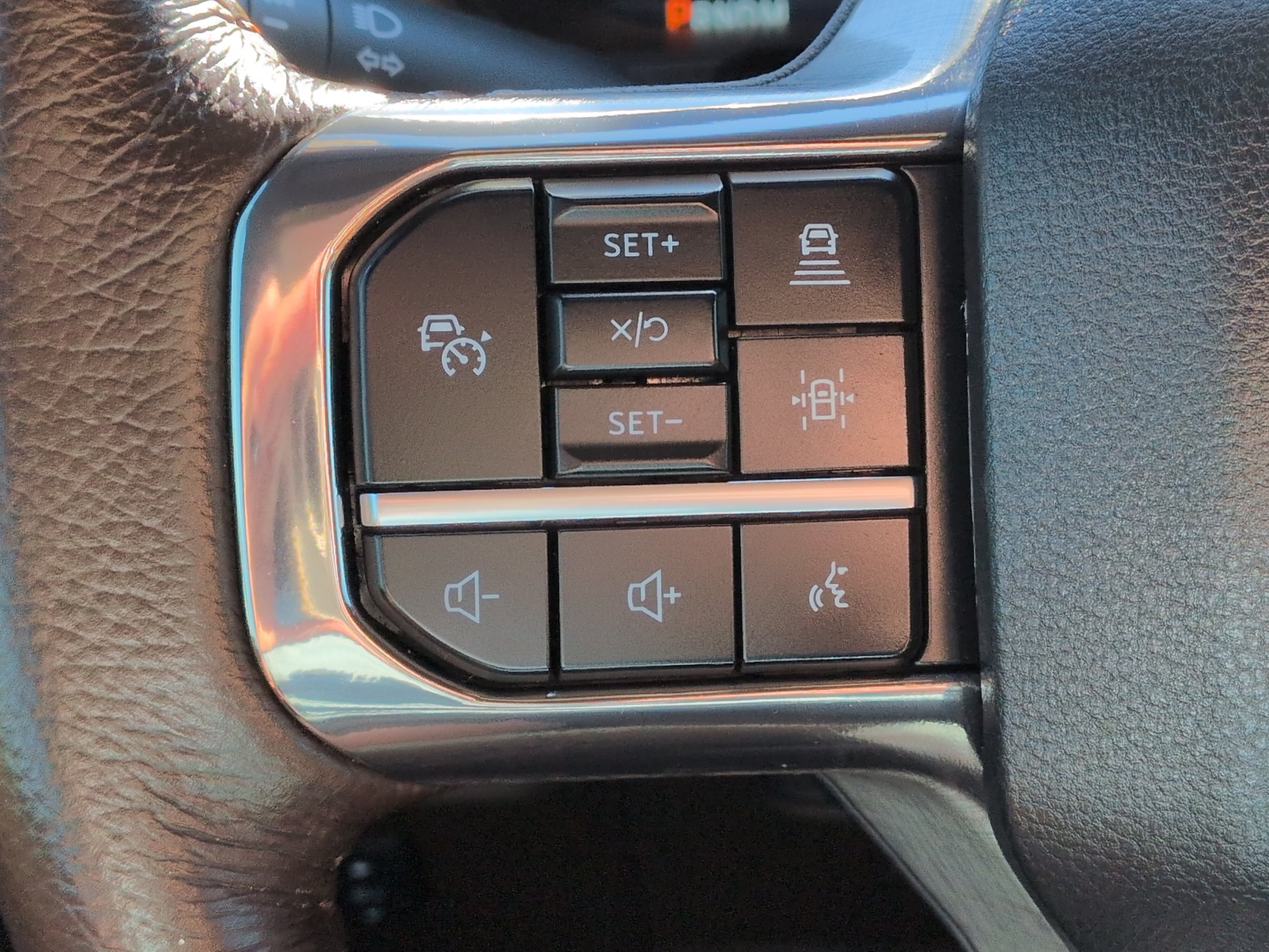 Certified 2025 Ford F150 King Ranch AWD/4WD image 24