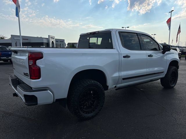 Used 2024 Chevrolet Silverado 1500 High Country w/ Technology Package AWD/4WD image 8