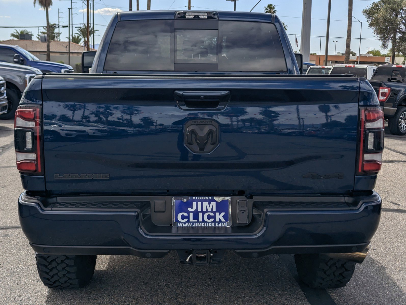 Used 2024 RAM 2500 Laramie w/ Night Edition AWD/4WD image 3