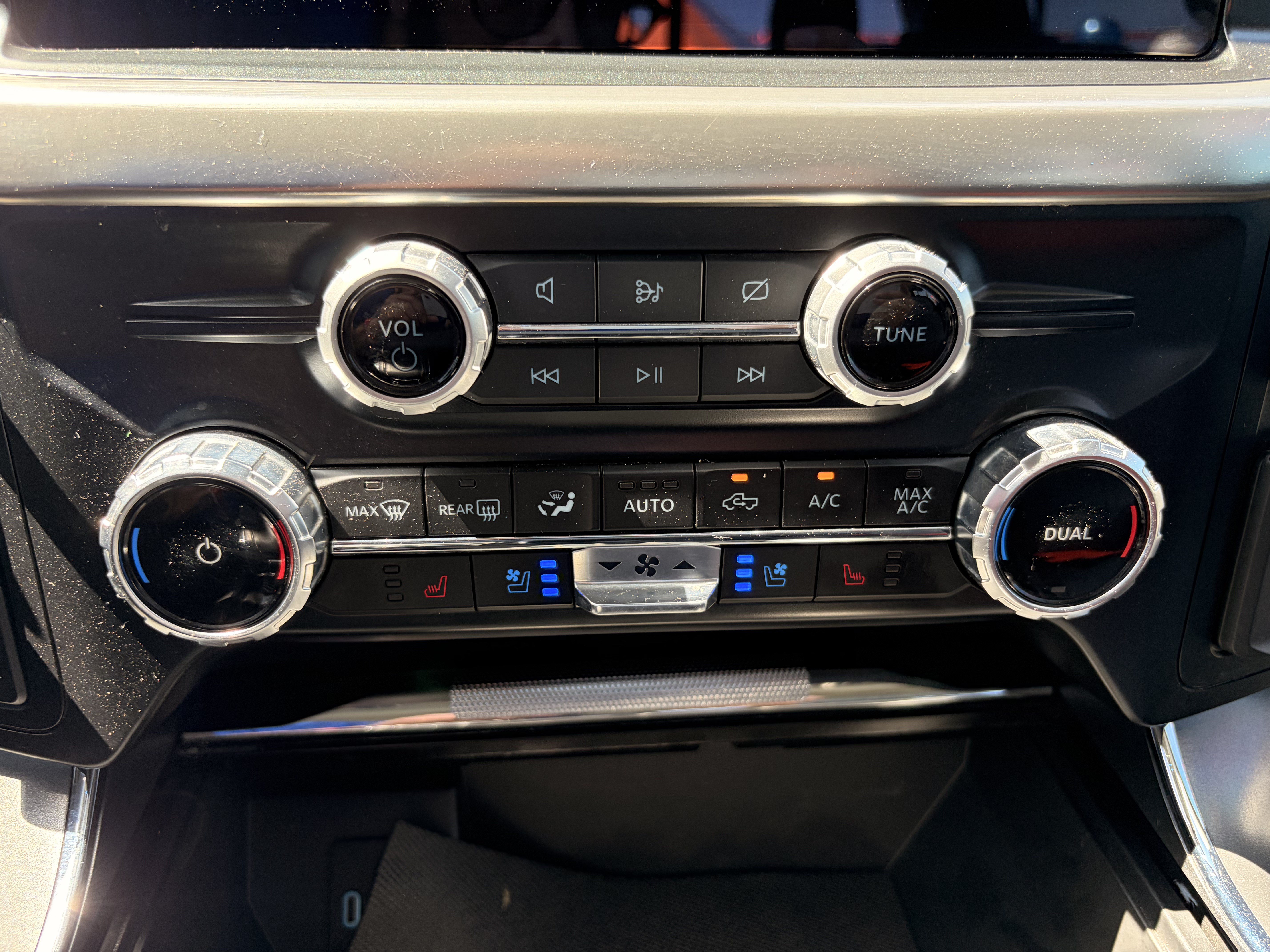 Certified 2023 Ford F150 Lariat AWD/4WD image 19