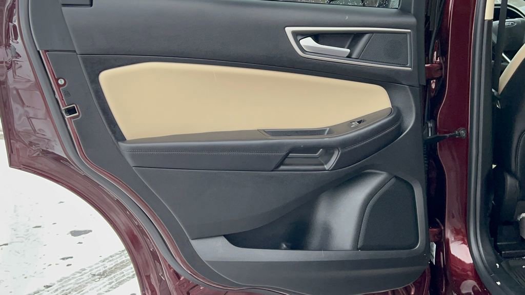 Certified 2024 Ford Edge SEL w/ Convenience Package image 34