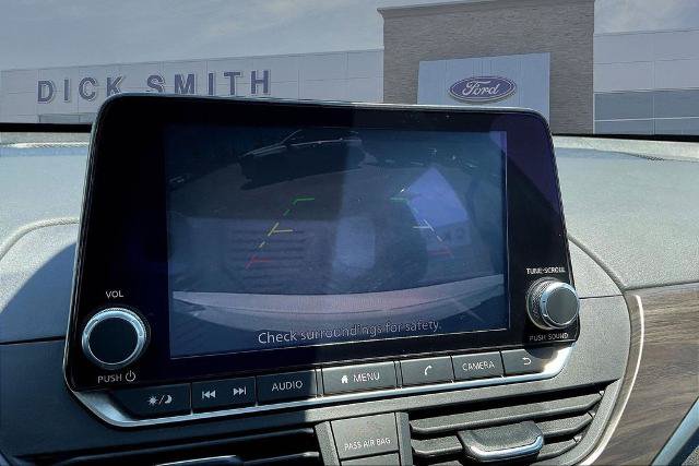 Used 2025 Nissan Altima 2.5 SV FWD image 14