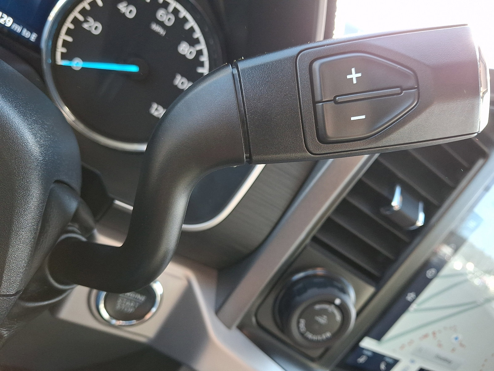 Certified 2022 Ford F150 XLT w/ Equipment Group 302A High image 14