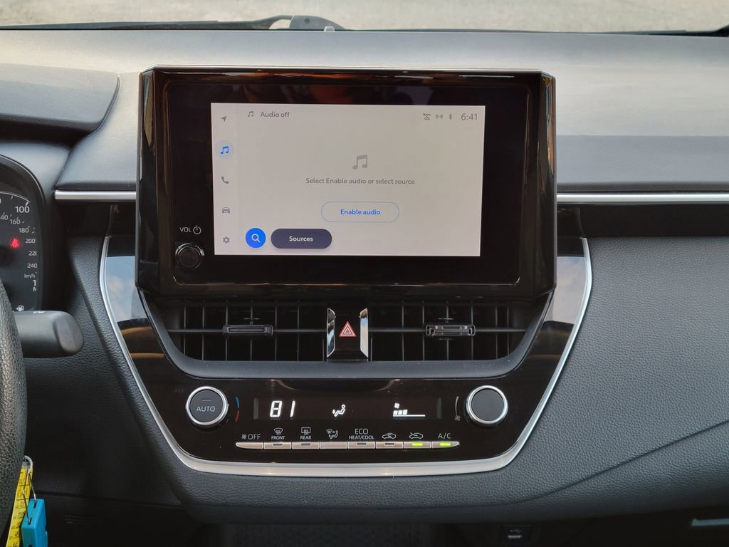 Used 2023 Toyota Corolla LE image 19