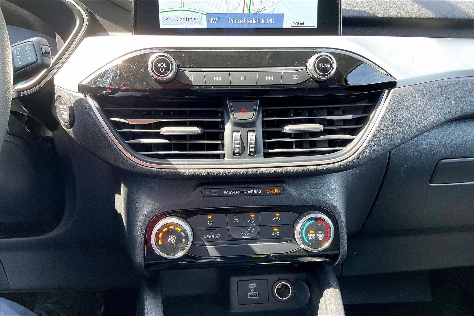 Certified 2021 Ford Escape SE AWD/4WD image 33