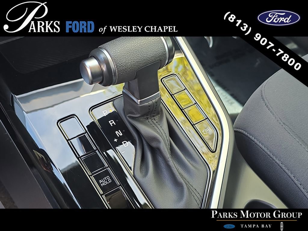 Used 2023 Kia Niro LX image 23