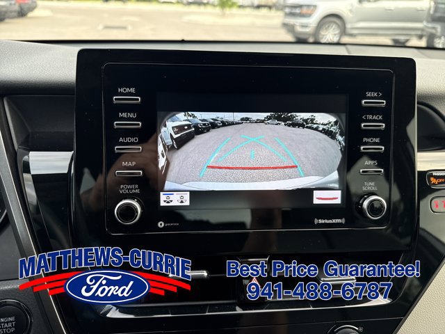 Used 2021 Toyota Camry SE w/ Convenience Package FWD image 17