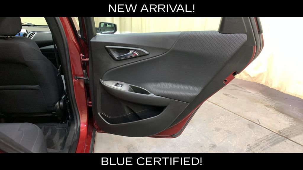 Used 2017 Chevrolet Malibu LT image 15