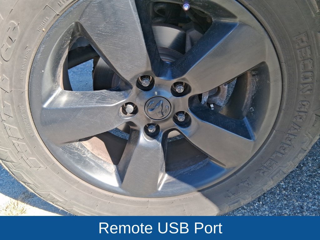 Used 2019 RAM 1500 Classic Tradesman AWD/4WD image 11