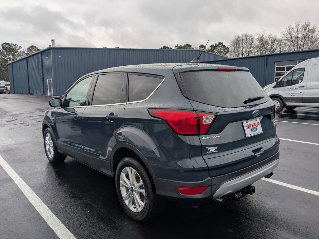 Certified 2019 Ford Escape SE image 4